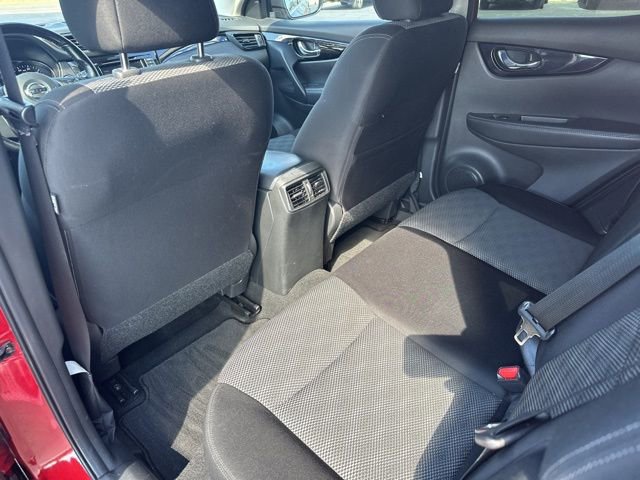 Used 2020 Nissan Rogue Sport SV w/ All-Weather Package image 17