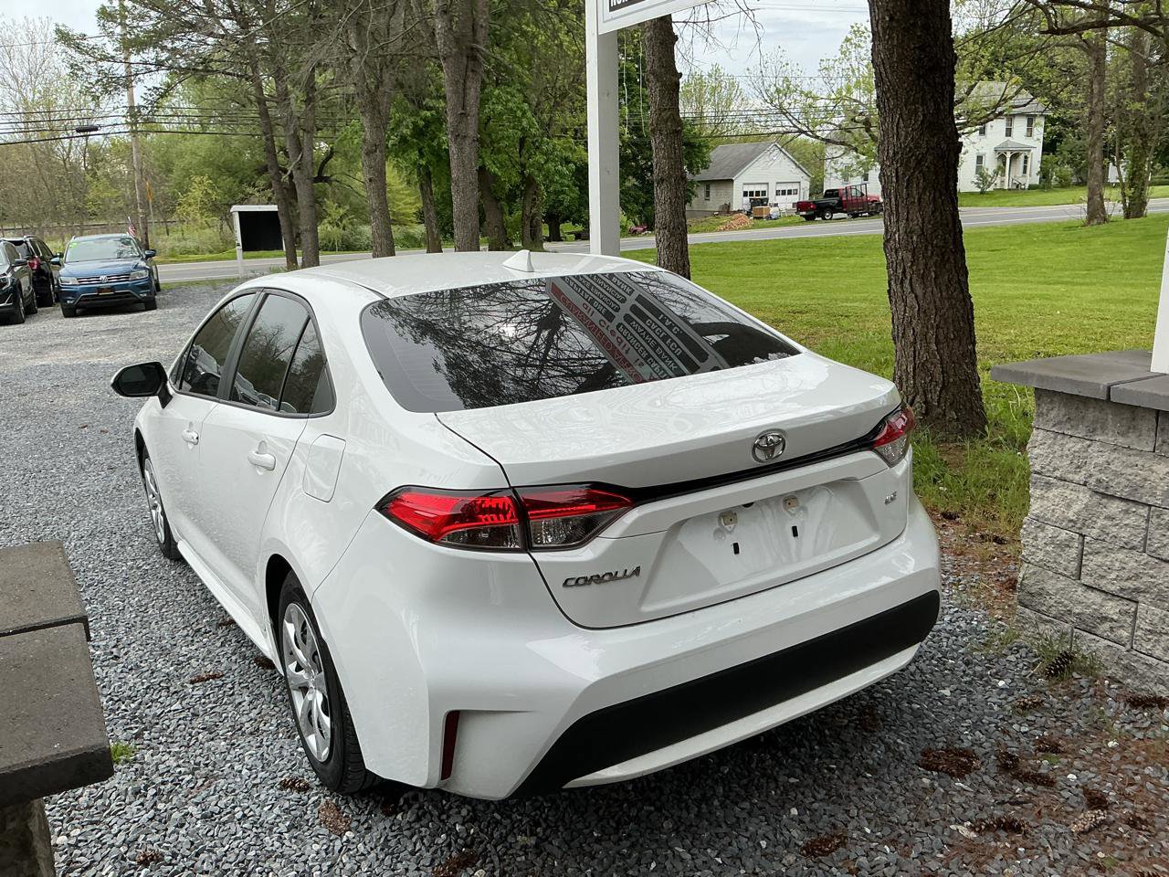 Used 2022 Toyota Corolla LE FWD image 7