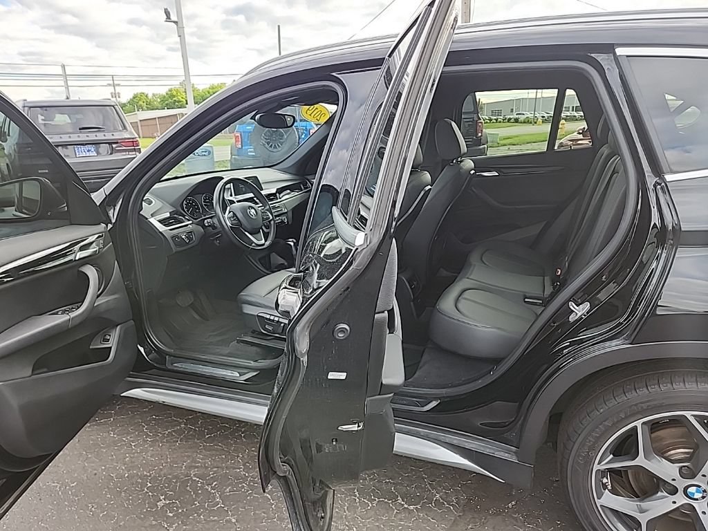 Used 2019 BMW X1 xDrive28i w/ Convenience Package AWD/4WD image 10