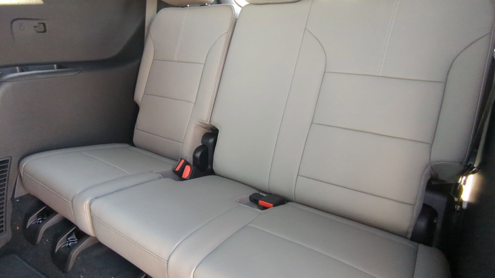 New 2026 GMC Acadia Elevation w/ Elevation Premium Package image 25