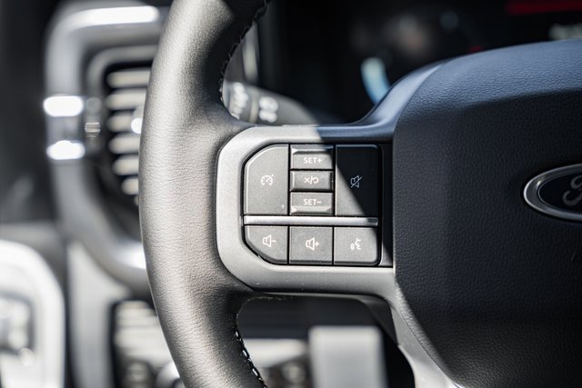 New 2026 Ford F250 Lariat w/ FX4 Off-Road Package image 32