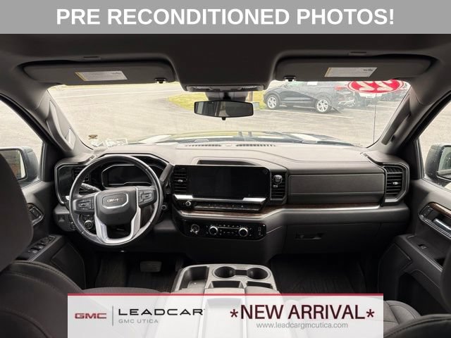 Used 2022 GMC Sierra 1500 Elevation AWD/4WD image 16