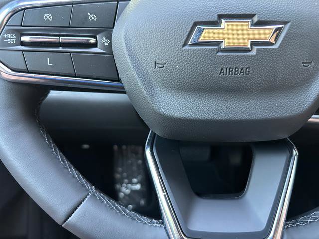 New 2025 Chevrolet Equinox LT image 16