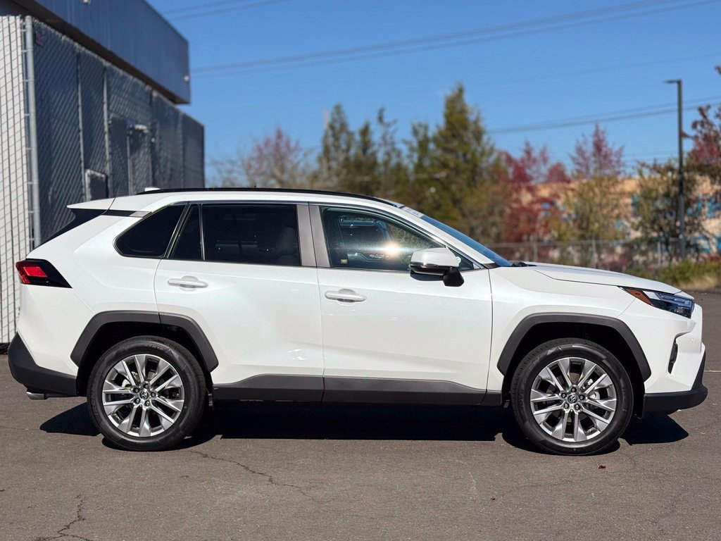 Used 2025 Toyota RAV4 XLE Premium w/ Weather Package AWD/4WD image 6