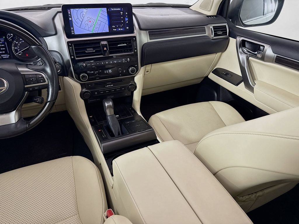 Used 2023 Lexus GX 460 Luxury w/ Accessory Package image 24