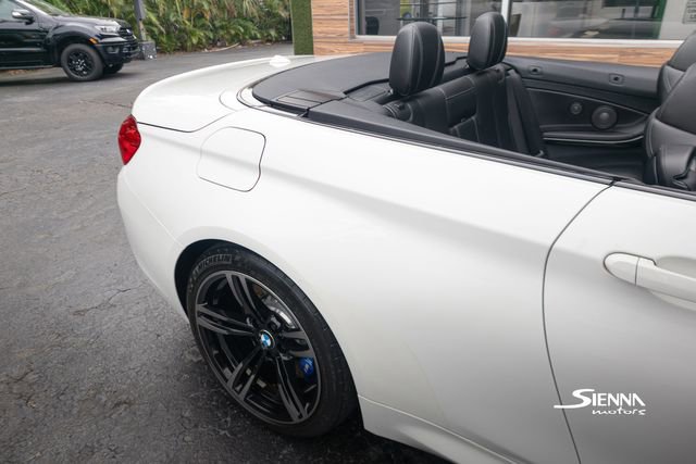 Used 2017 BMW M4 Convertible image 19