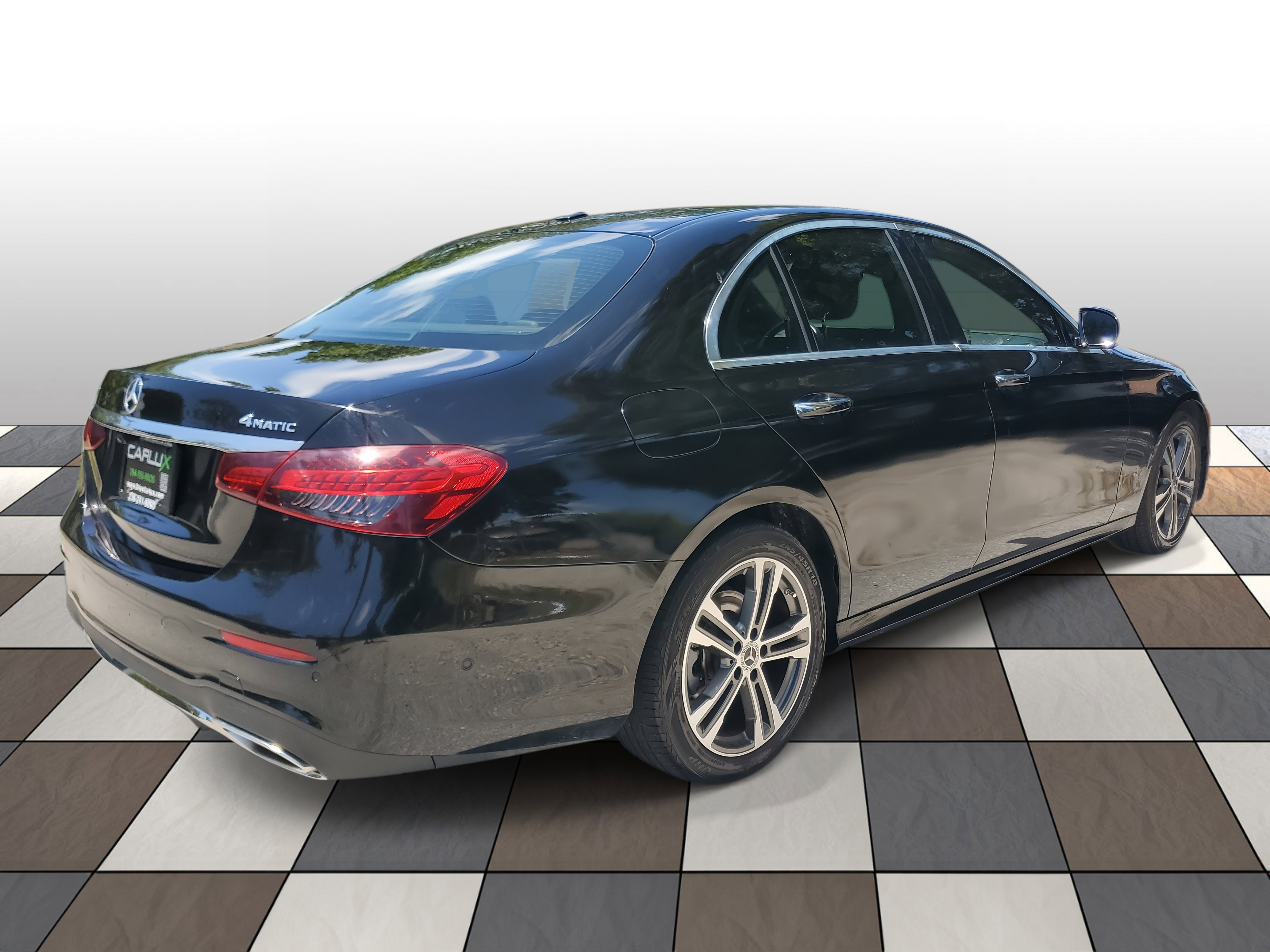 Used 2021 Mercedes-Benz E 350 4MATIC Sedan w/ Premium Package image 4