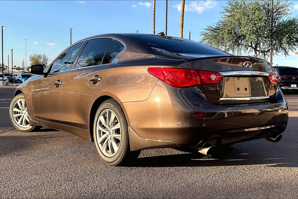 Used 2017 INFINITI Q50 3.0t Premium w/ 3.0T Premium Plus Package RWD image 4