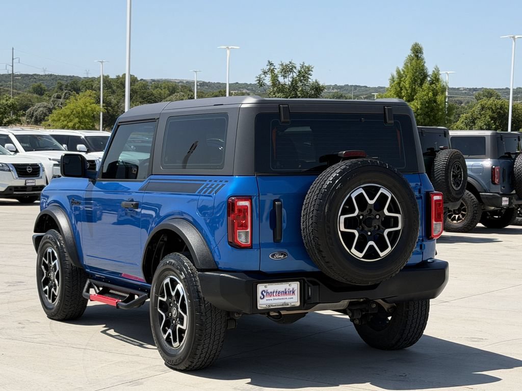 Used 2023 Ford Bronco 2-Door AWD/4WD image 4