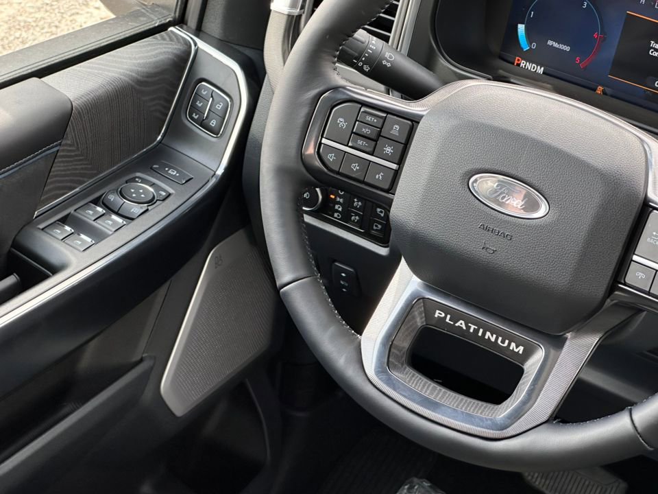 New 2025 Ford F250 Platinum image 25