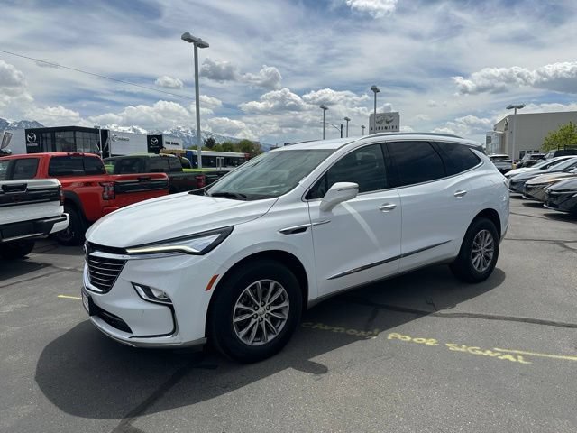 Used 2024 Buick Enclave Premium AWD/4WD image 6