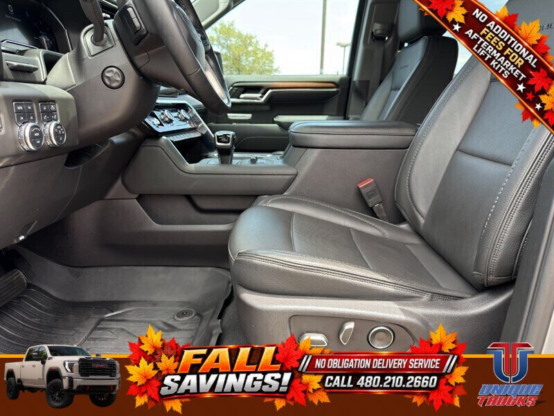 Used 2025 GMC Sierra 1500 Denali w/ Technology Package AWD/4WD image 18
