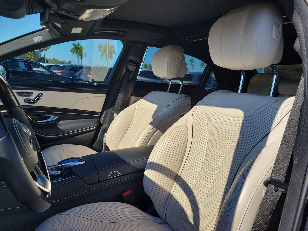Used 2019 Mercedes-Benz S 560 Sedan image 23