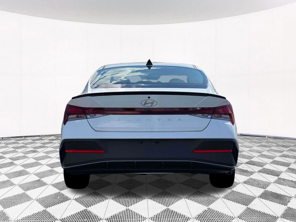 New 2026 Hyundai Elantra Sport image 9