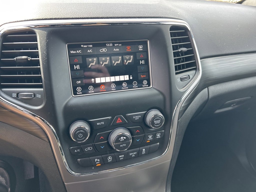 Used 2021 Jeep Grand Cherokee Laredo image 7