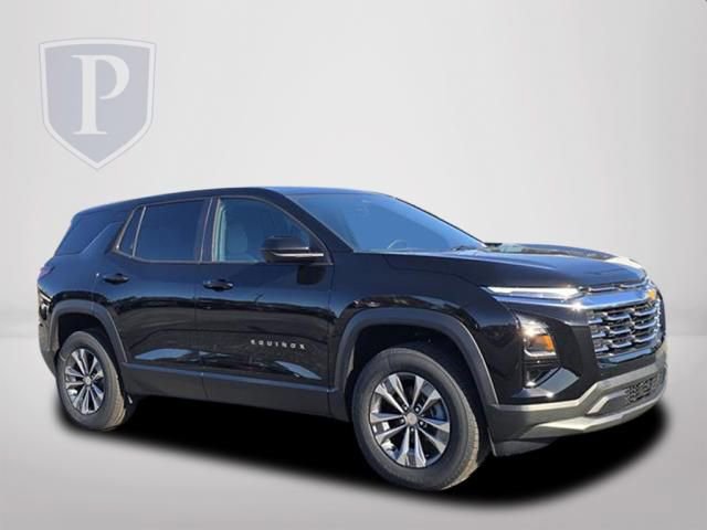 New 2026 Chevrolet Equinox LT image 2