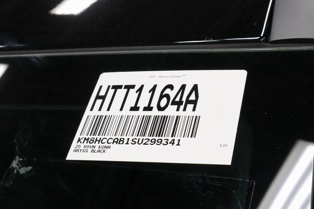 Certified 2025 Hyundai Kona SEL AWD/4WD image 35
