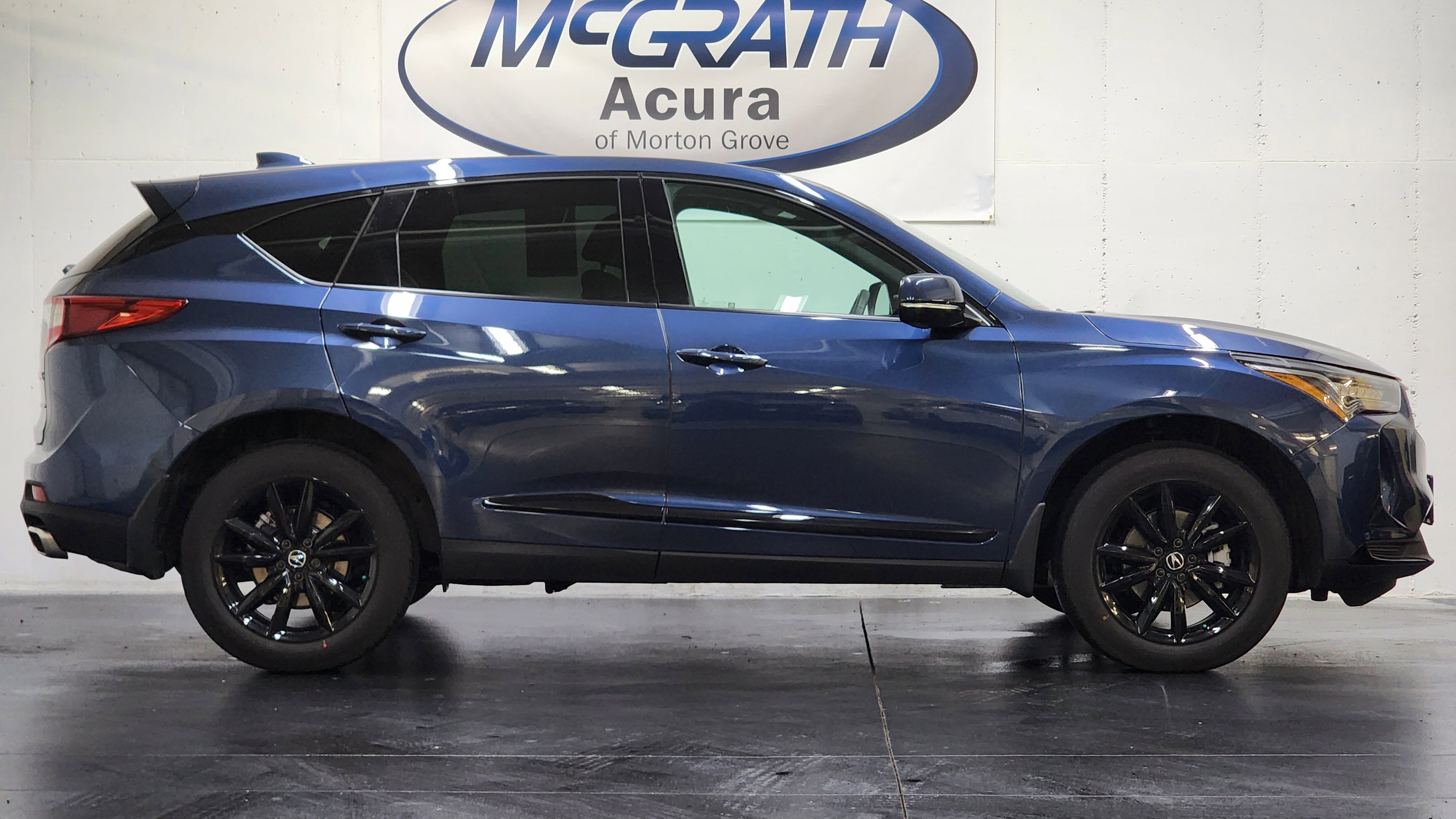 Certified 2025 Acura RDX SH-AWD image 3