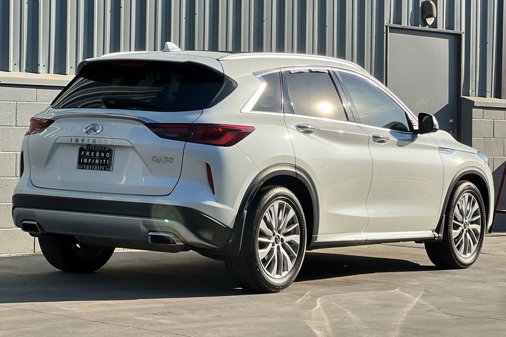 Used 2023 INFINITI QX50 Luxe image 4