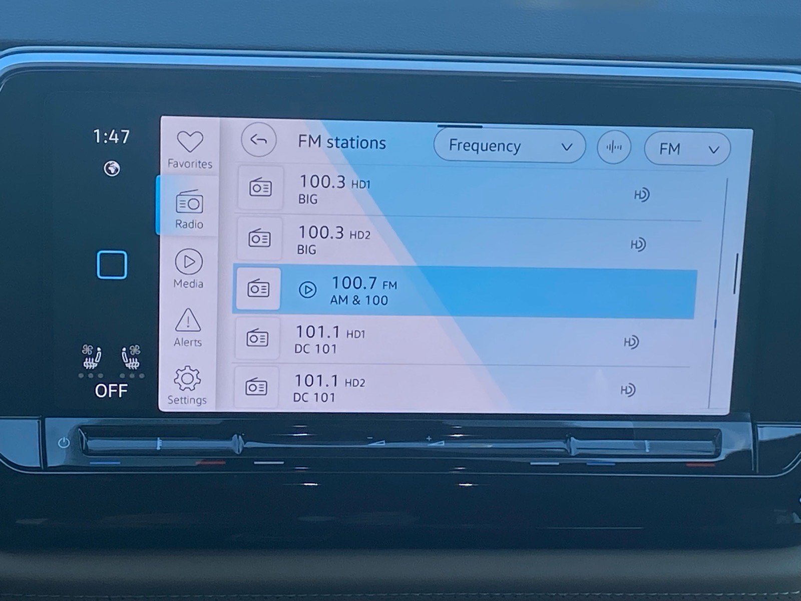 New 2026 Volkswagen Atlas Cross Sport SE AWD/4WD image 6