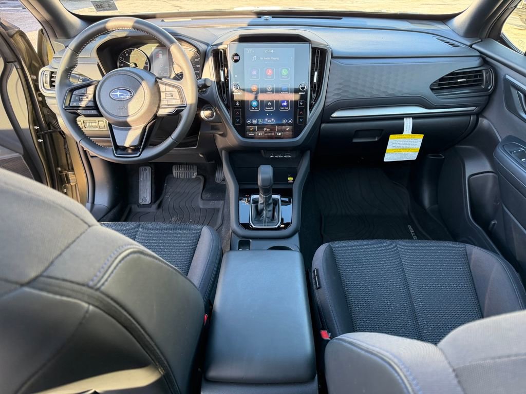 Used 2025 Subaru Forester Premium image 20