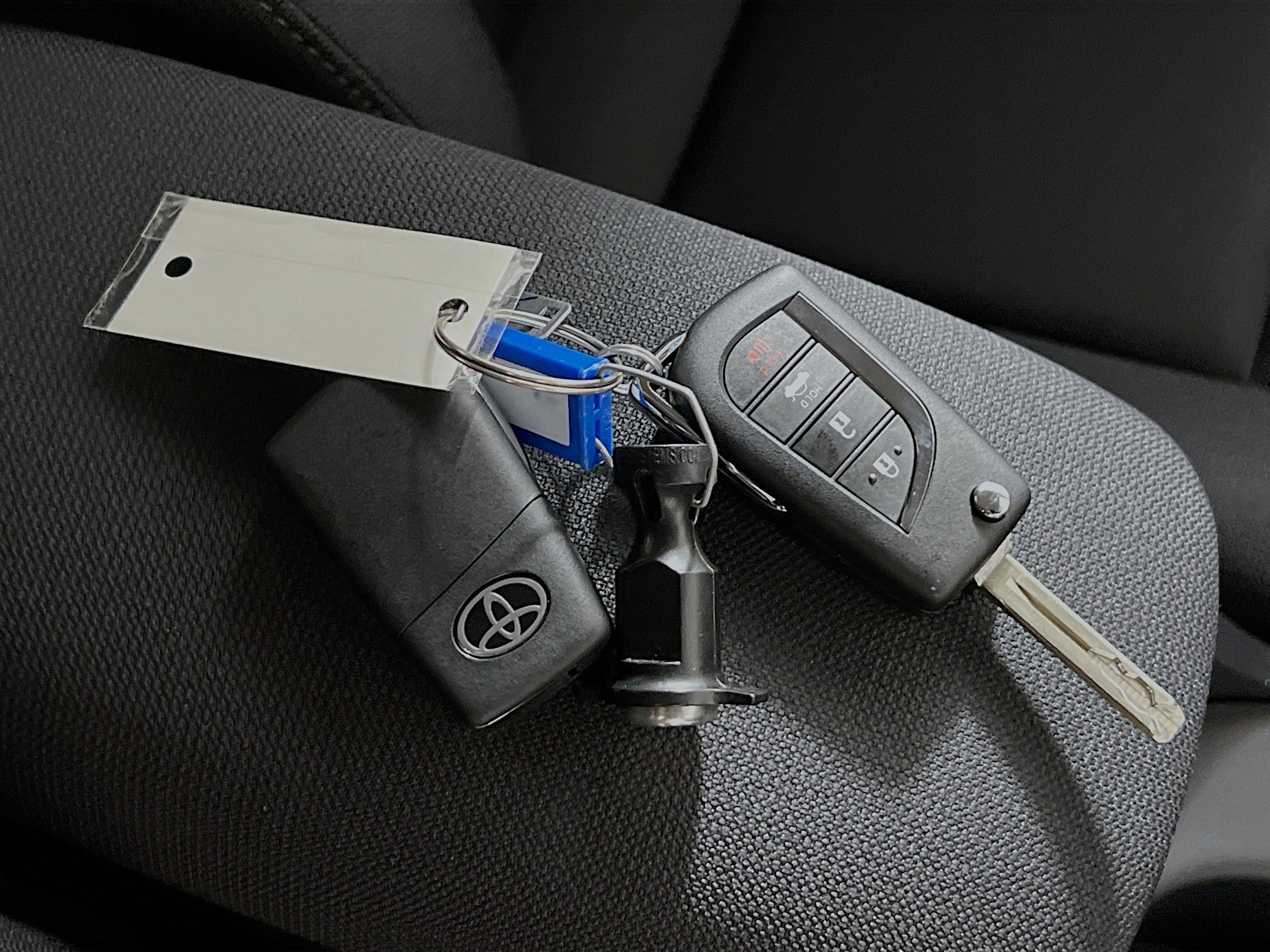 Used 2025 Toyota Corolla LE FWD image 35