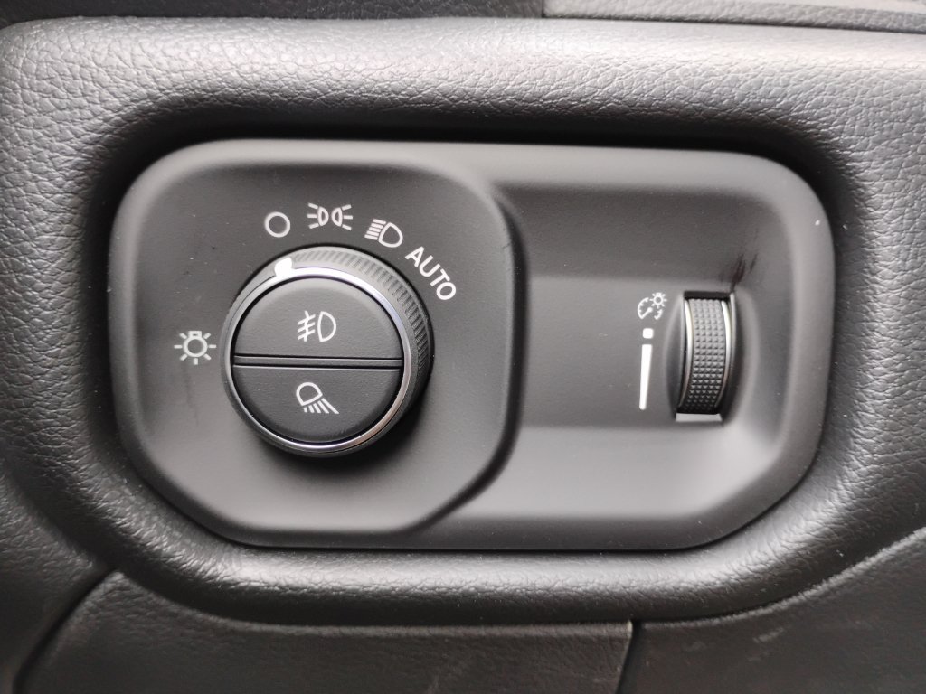 New 2026 RAM 2500 Tradesman AWD/4WD image 37