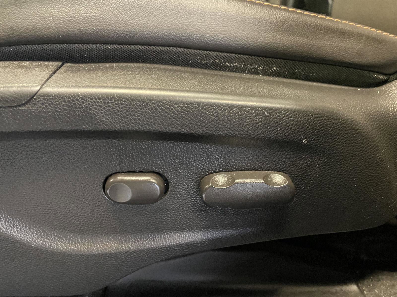 Used 2015 Chevrolet Trax LT w/ LT Plus Package image 21