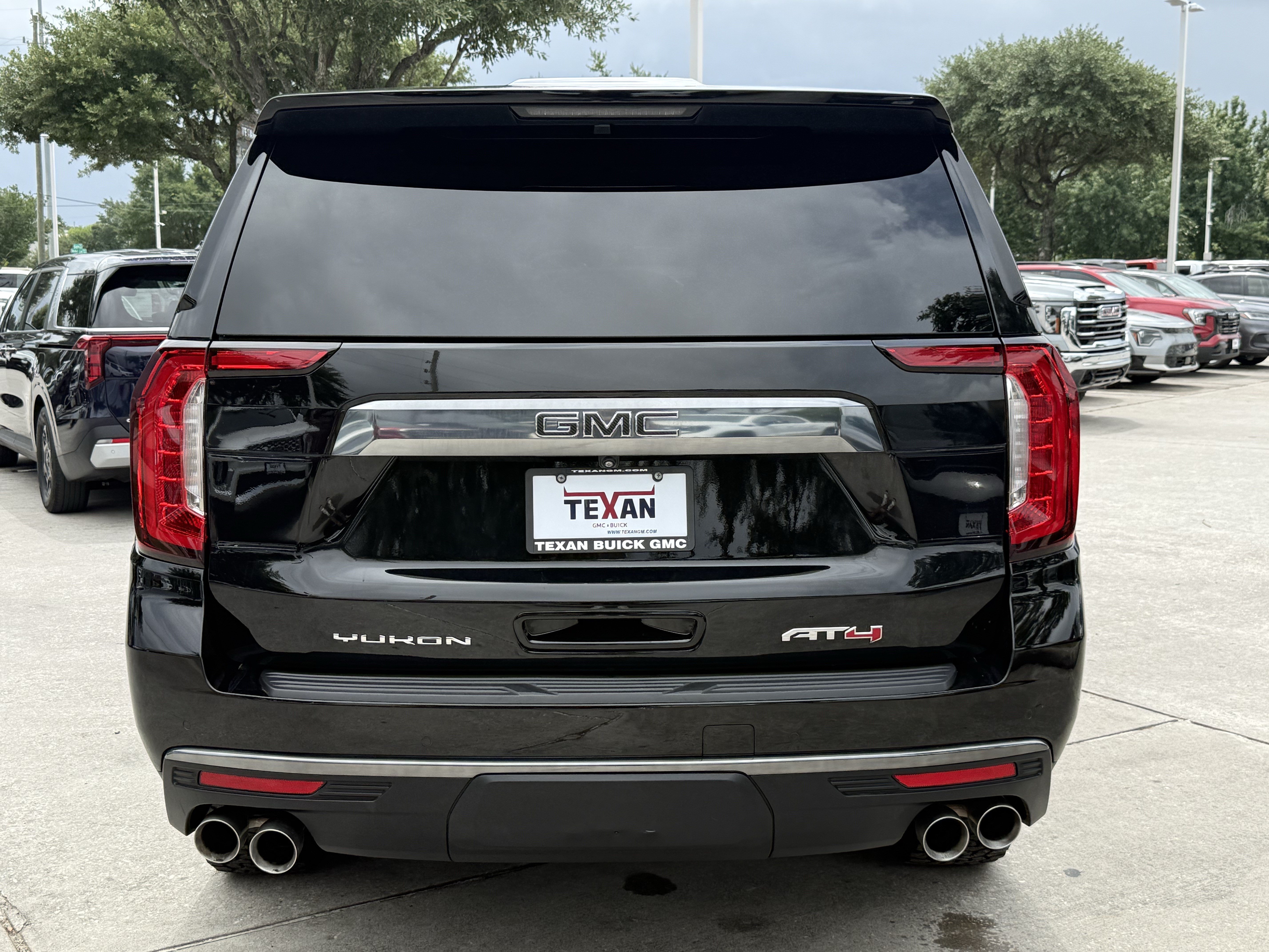 Used 2023 GMC Yukon AT4 w/ Max Trailering Package AWD/4WD image 6