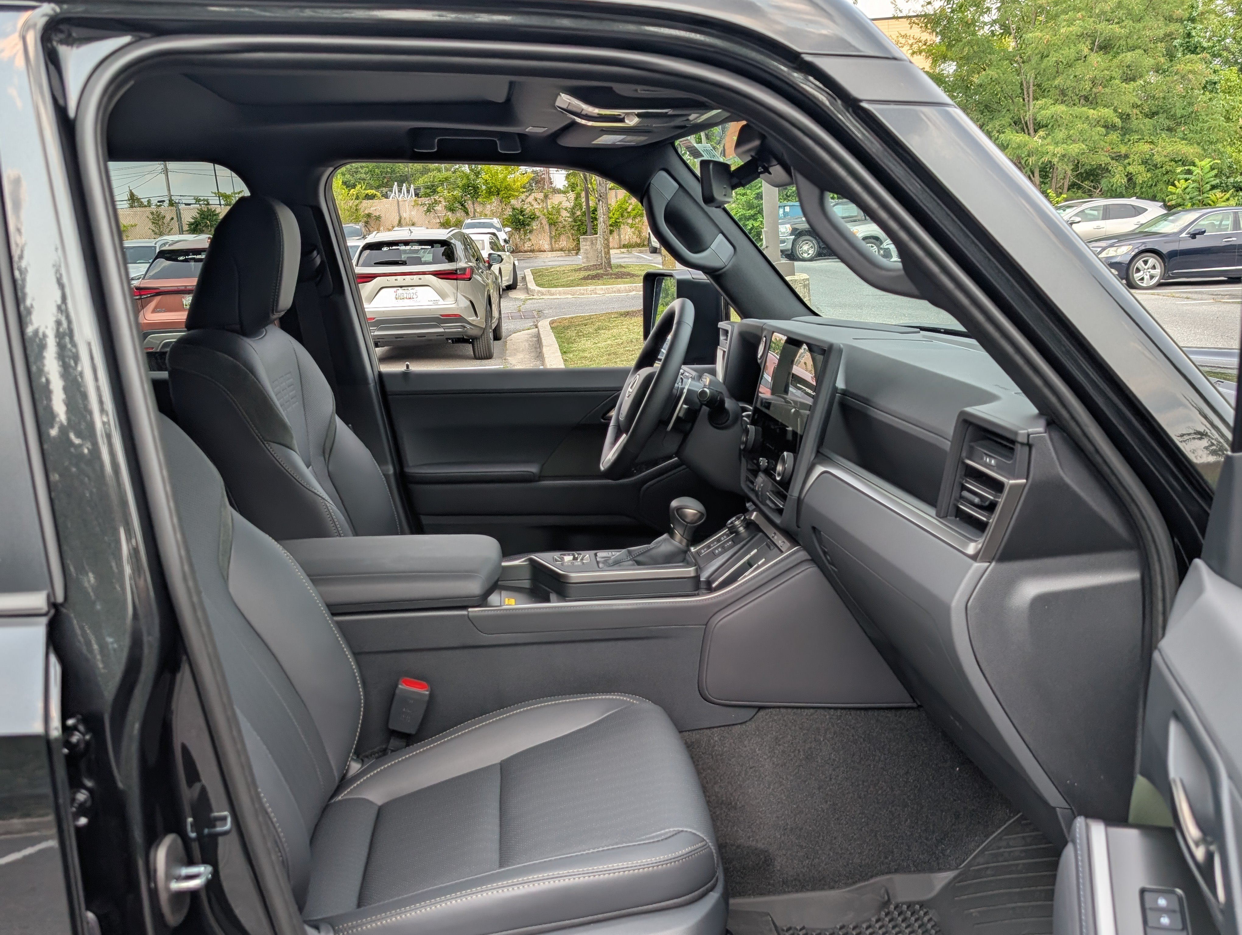 New 2026 Lexus GX 550 AWD/4WD image 7