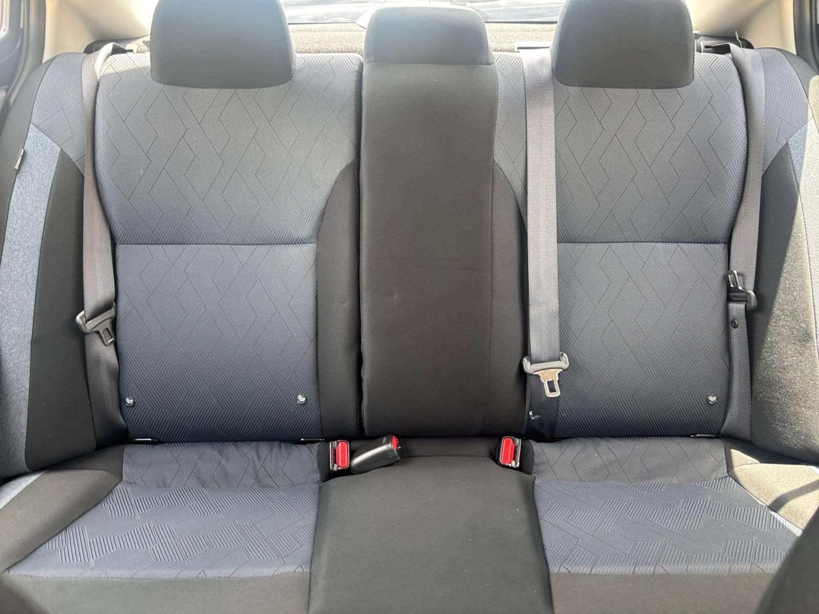 Used 2025 Nissan Versa SV FWD image 36