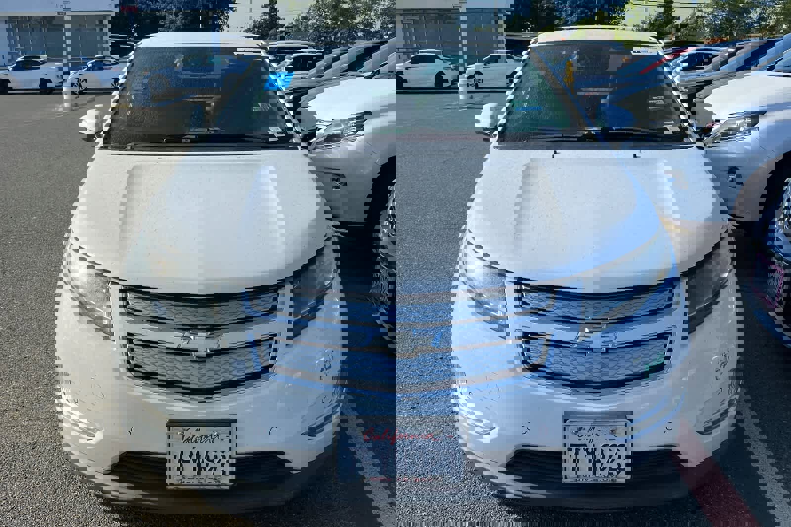 Used 2014 Chevrolet Volt Premium w/ Premium Trim Package FWD image 2