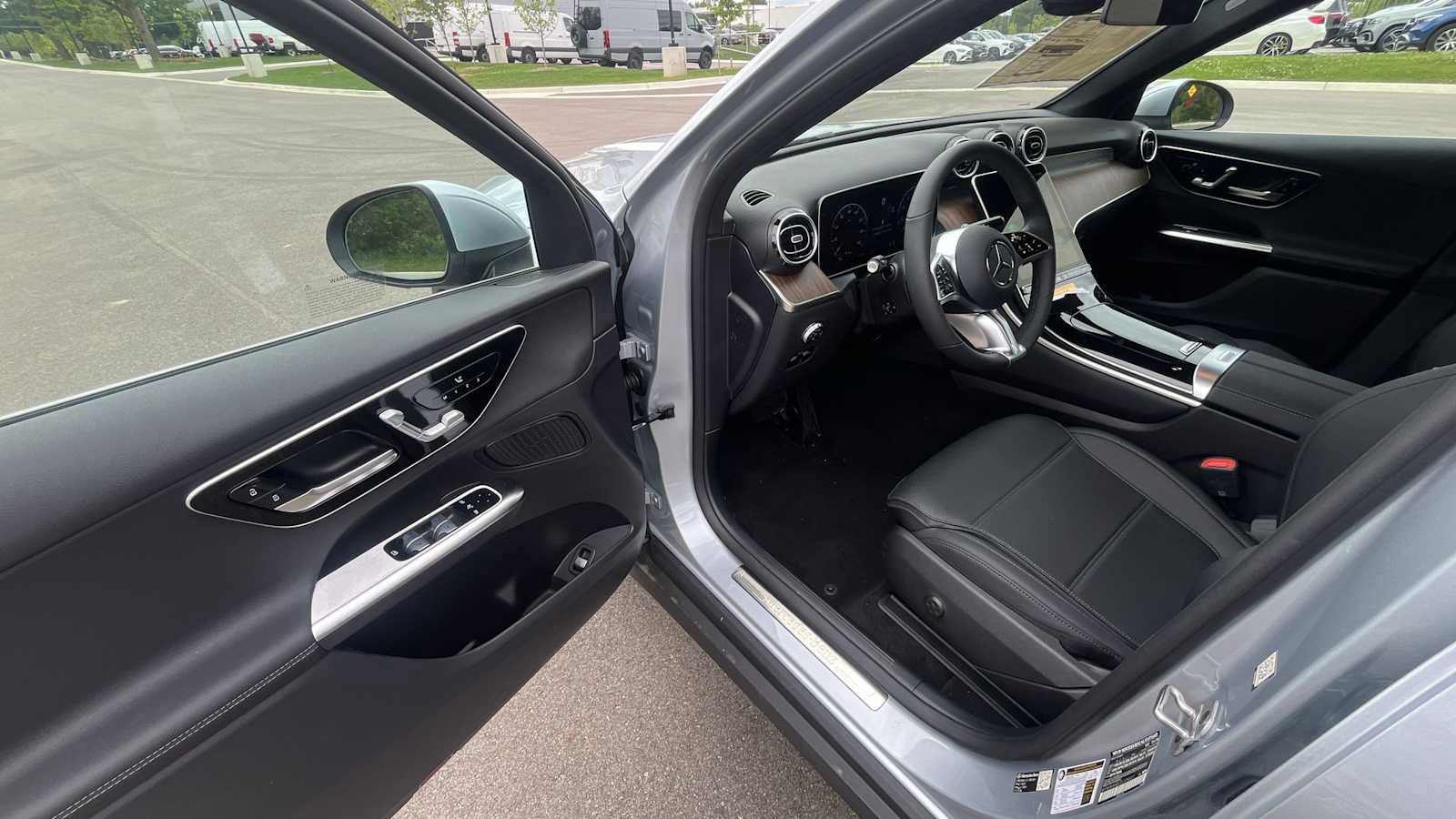 Used 2026 Mercedes-Benz GLC 300 4MATIC image 15