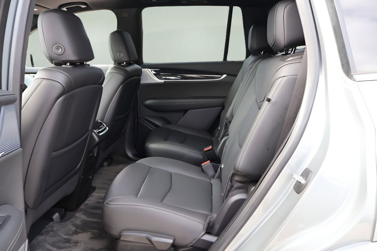 Certified 2023 Cadillac XT6 Premium Luxury image 14