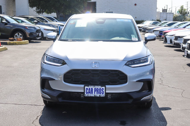 Used 2027 Honda HR-V LX image 3