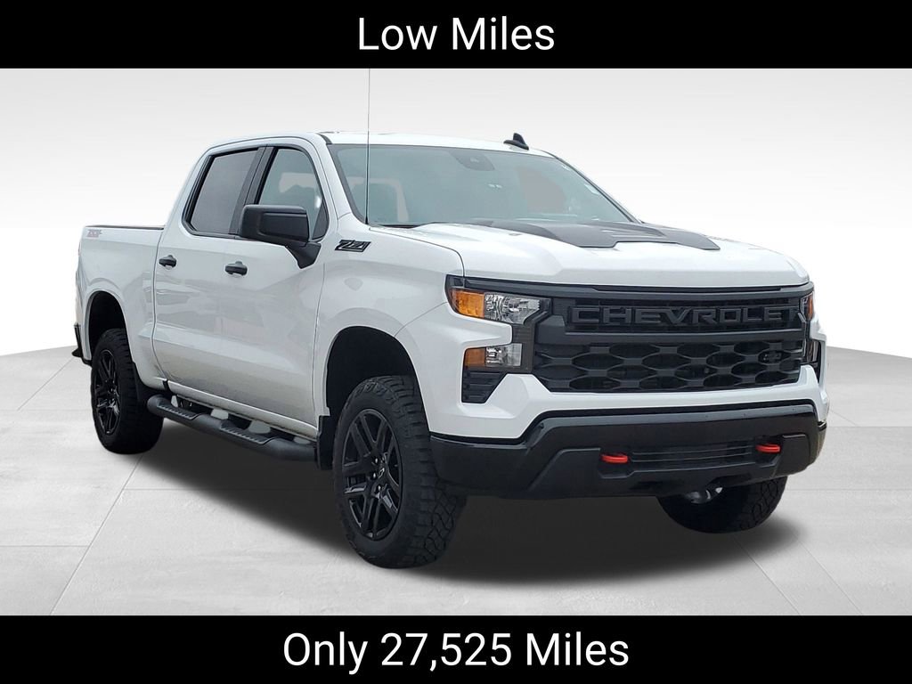 Certified 2024 Chevrolet Silverado 1500 Custom Trail Boss w/ LPO, Dark Essentials Package AWD/4WD image 2
