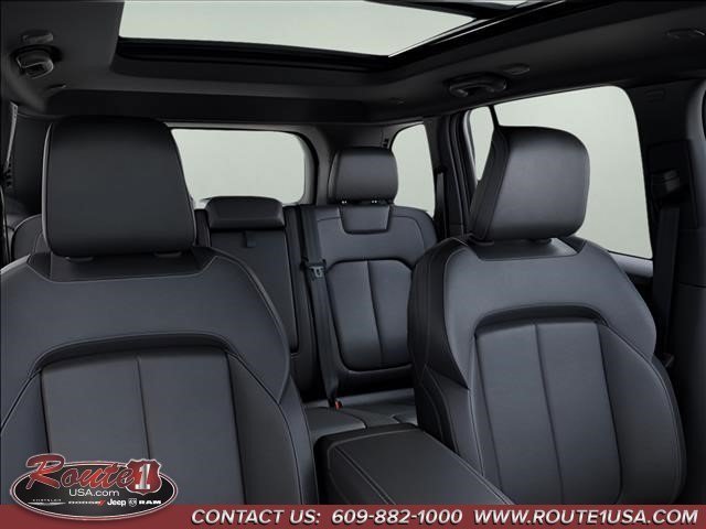 New 2027 Jeep Grand Cherokee Limited AWD/4WD image 27