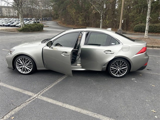 Used 2020 Lexus IS 300 AWD w/ Premium Package image 10