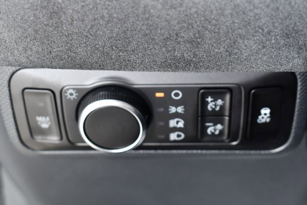 Used 2025 Ford Mustang Mach-E GT image 29