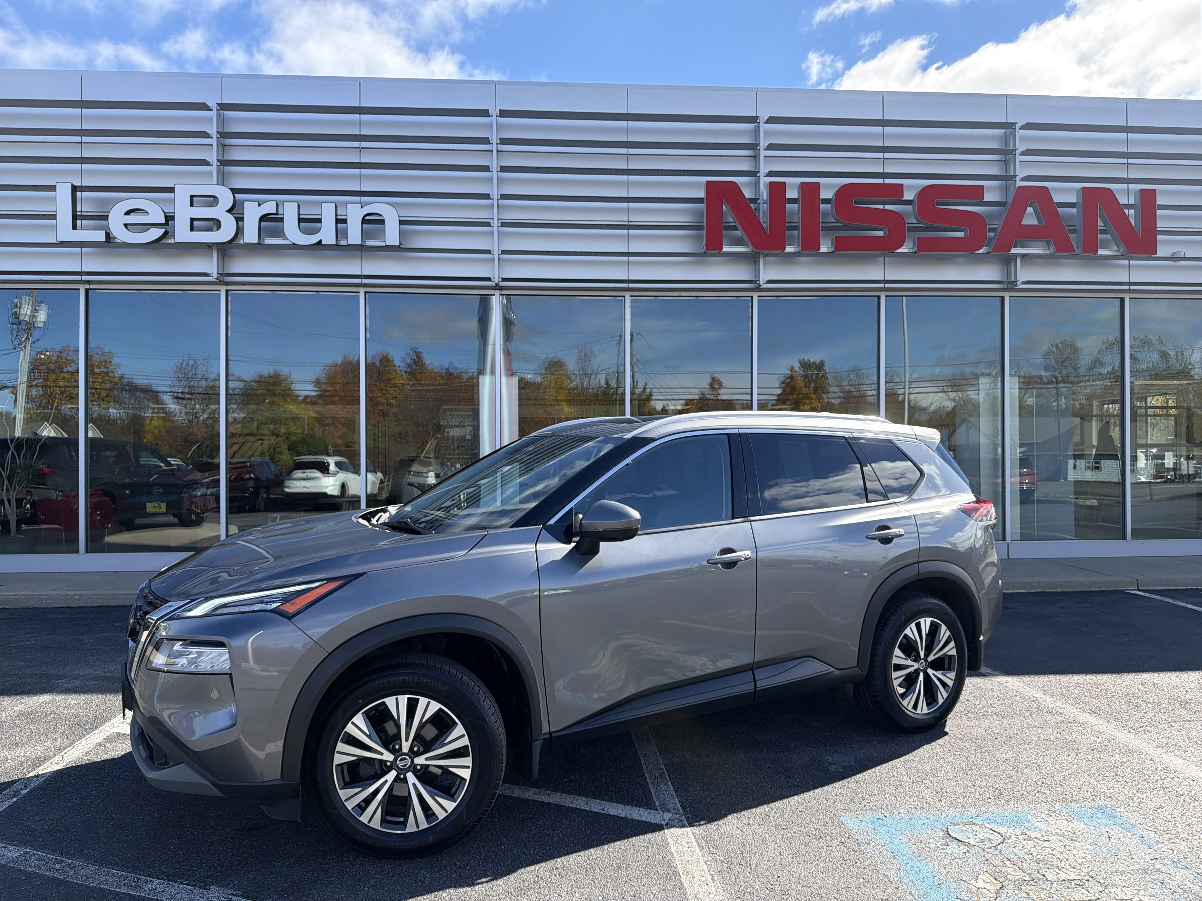 Used 2021 Nissan Rogue SV w/ Premium Package