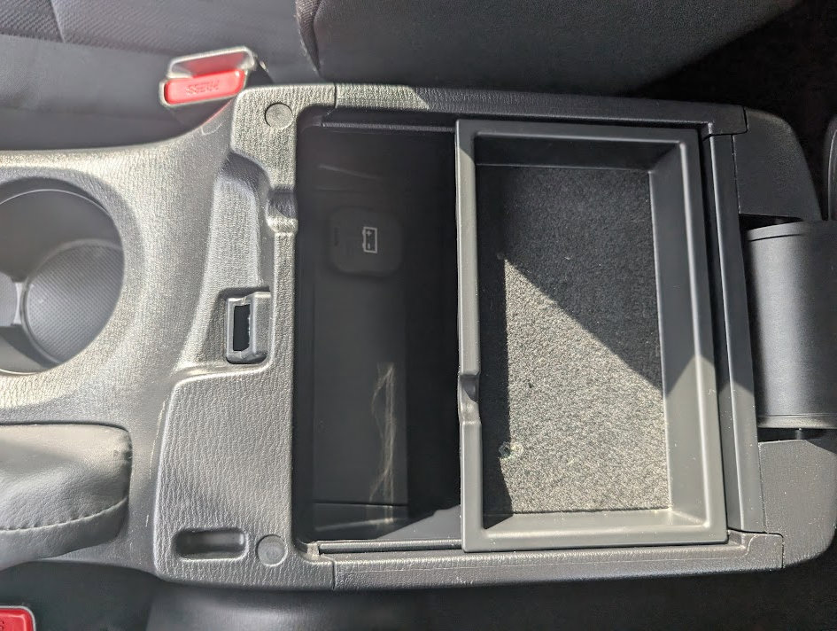 Used 2015 MAZDA MAZDA3 i Sport image 28