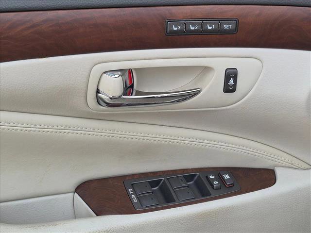 Used 2010 Lexus LS 460 RWD image 5