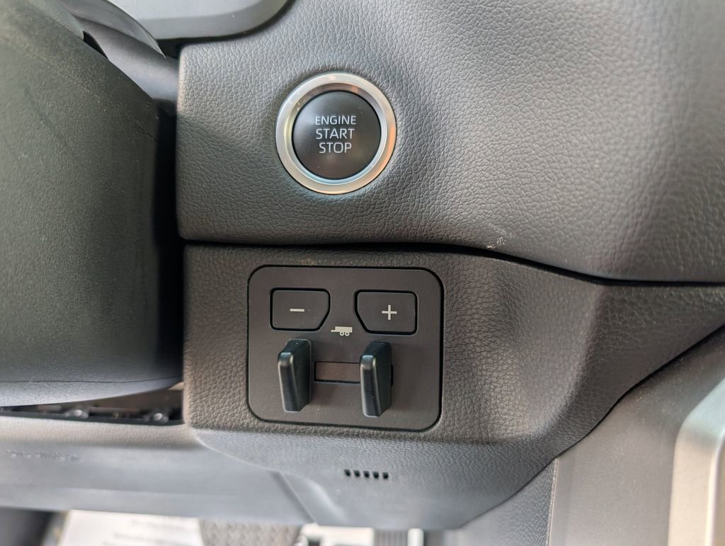 Used 2023 Toyota Tundra Limited w/ Power Package image 15