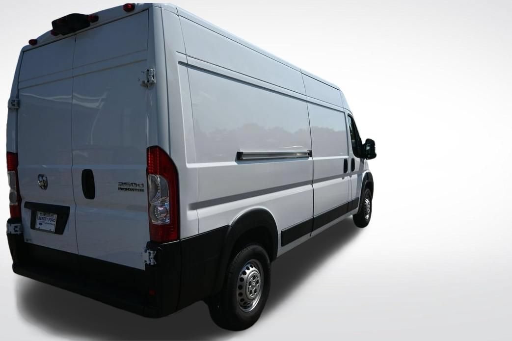 Used 2026 RAM ProMaster 2500 w/ Convenience Group FWD image 34