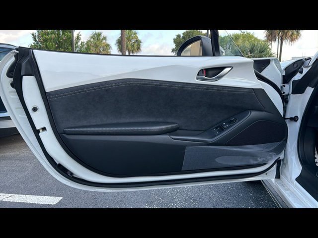 New 2026 MAZDA MX-5 Miata RF Club w/ Interior Package RWD image 13