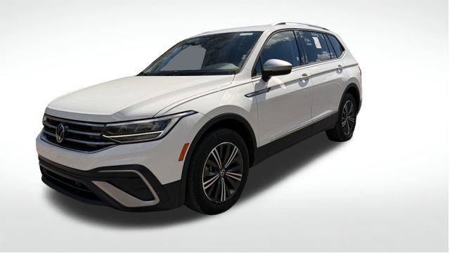 Used 2024 Volkswagen Tiguan Wolfsburg Edition image 5