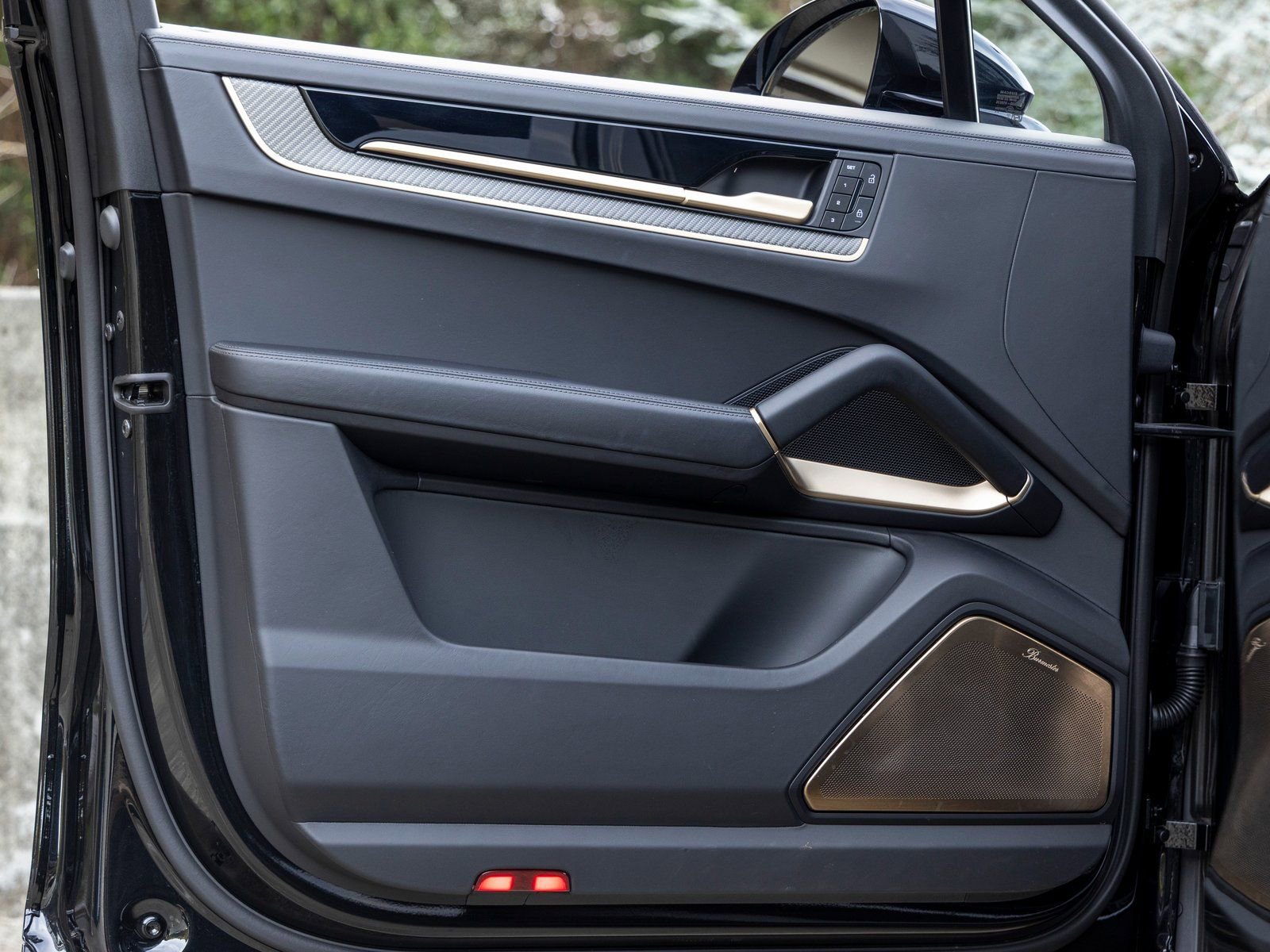 Certified 2025 Porsche Cayenne GTS image 24