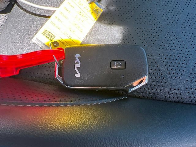Certified 2025 Kia Seltos EX w/ EX Sunroof Package FWD image 41