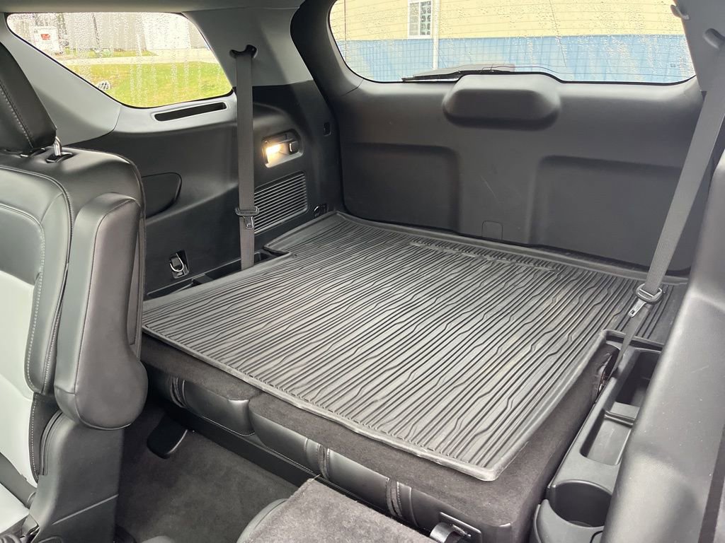 Used 2023 Ford Explorer XLT w/ Equipment Group 202A image 15