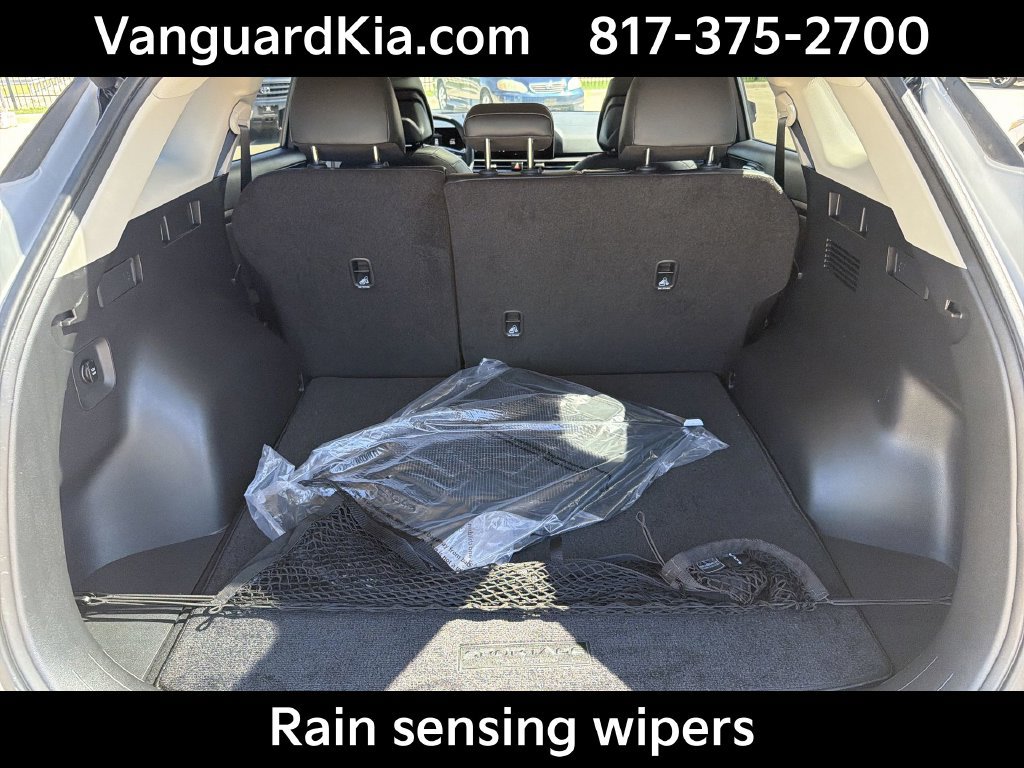 Certified 2026 Kia Sportage EX w/ EX Panorama Roof Package FWD image 23